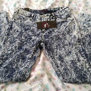 Acid wash jeans